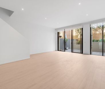 15 Brodie Avenue, Little Bay - Photo 1