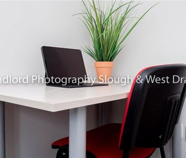 Broomfield, Guildford, Surrey, GU2 8LH - Photo 2