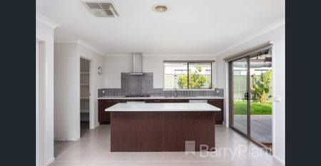 Stunning Family Home - Photo 4