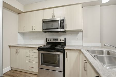 For Lease - 149 Main Street Unit# 510, Hamilton, Ontario - Photo 3