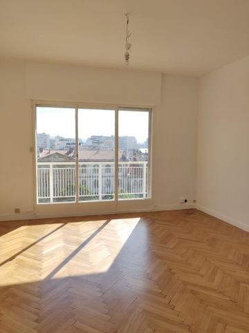 Appartement 3 pièces 69m2 MARSEILLE 8EME 950 euros - Photo 4