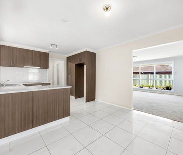 This well-presented 3-bedroom home is ideally located in the heart ... - Photo 6