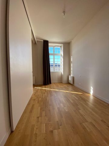 APPARTEMENT T3 de 95 m2 À POITIERS - Photo 3