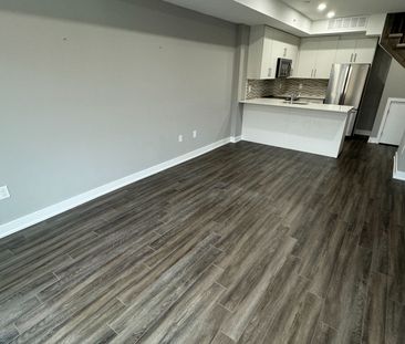 For Lease - 3472 Widdicombe Way Unit# 6, Mississauga, Ontario - Photo 6