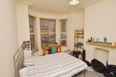 Furness Road, Fallowfield, Manchester, M14 - Photo 2