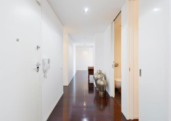 Apartamento T5 para arrendar sem móveis, em zona carismática de Lisboa