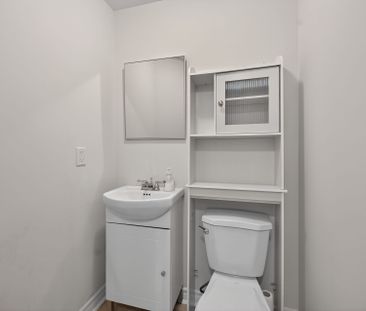 For Lease - 9 Rouley Lane, Hamilton, Ontario - Photo 3