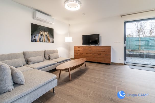 Nowoczesny wolnostojący z garażem 145m2 *Bibice* - Photo 1