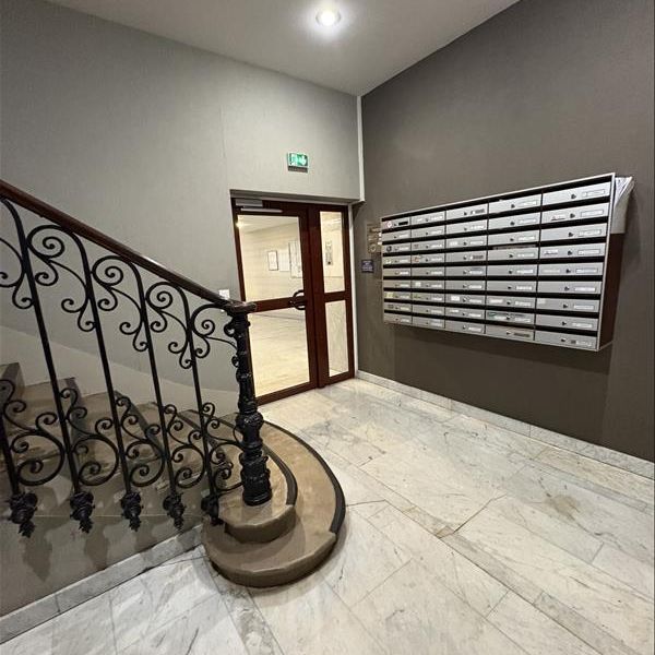 1 pièce - Meublé - 20,52 m² - 4ème étage - Colocation non autorisée - Photo 1