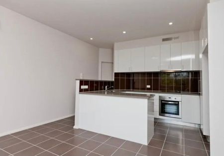Lyneham - Photo 5