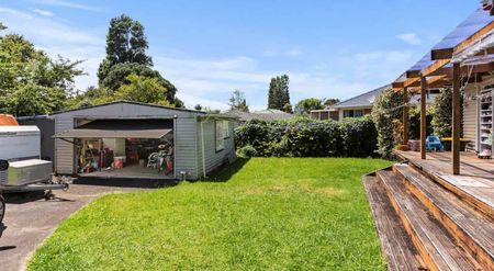 3 Bedroom House - Photo 2