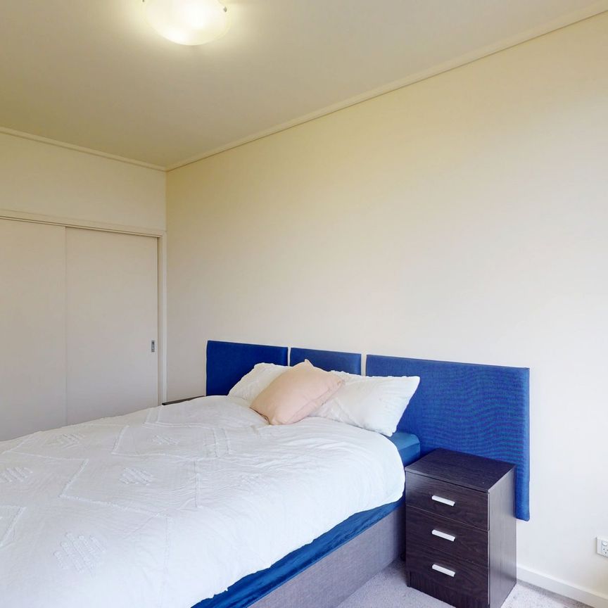 One Bedroom Apartment in he Heart of Carlton - Photo 1