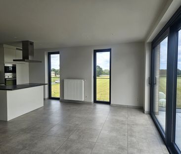 BEN-appartement met 2 SLKS, gigantisch terras en 2 autostaanplaatsen - Foto 1