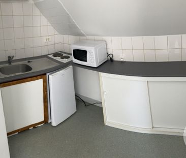 Location Appartement 1 pièce 15m² TROYES 10000 - Photo 1