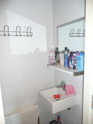 Te huur: Reageren per mail. - Photo 1