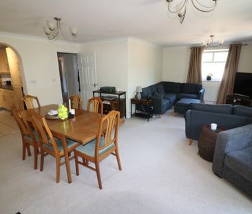 2 bedroom apartment to rent - Photo 4