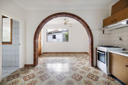 136 Cardigan Street, Stanmore NSW 2048 - House For Rent | Domain - Photo 3