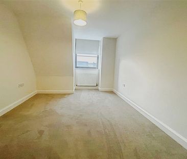 Darville House, Oxford Road East, Windsor, Berkshire, SL4 1EF - Photo 4