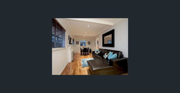 COSY 2 BEDROOM HOUSE! - Photo 1