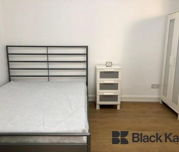 Superbly located in the heart of the city - Photo 2