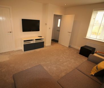 Semi-detached house to rent on - Photo 1