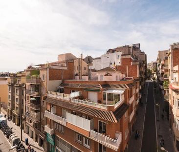Carrer de Teodora Lamadrid, Barcelona, Catalonia 08022 - Photo 3