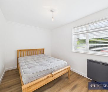 2 bedroom Bungalow To Let Total Size: 571 SQ FT - Photo 3