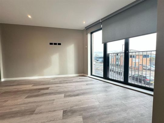 3 bedroom apartment to rent - Photo 1