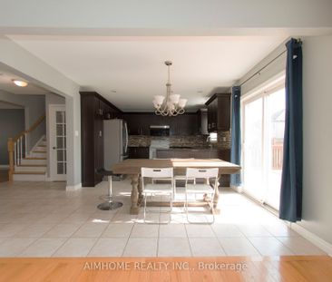 Detached Home For Lease | W8141578 - Photo 6