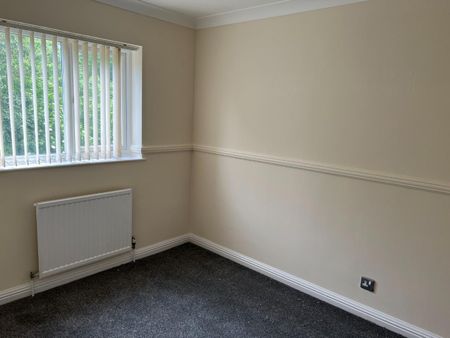 2 Bed House - Terraced - Photo 2