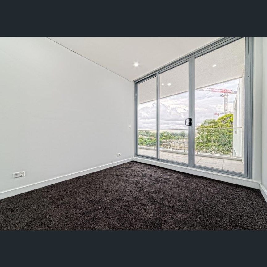 Luxury 2 Bedroom Apartment in Lewisham now for lease - Photo 1