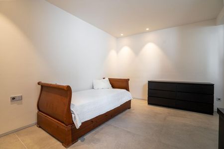 Luxury Villa for rent in The Golden Mile, Marbella, Andalusia - Photo 3