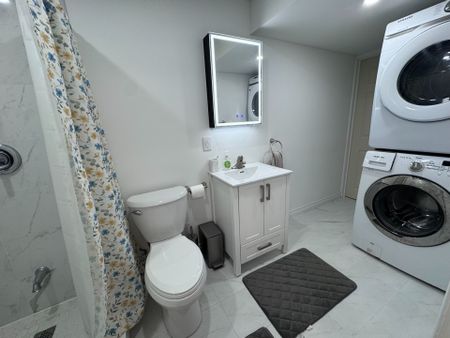 For Lease - 439 Cavanagh Lane, Milton, Ontario - Photo 2