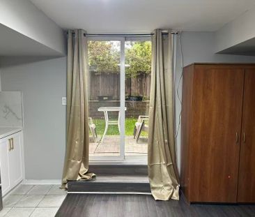 For Lease - 3304 Pinto Place Unit# Walkout Studio, Mississauga, Ont... - Photo 5