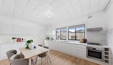 Character, Charm & Newly Renovated - Photo 2