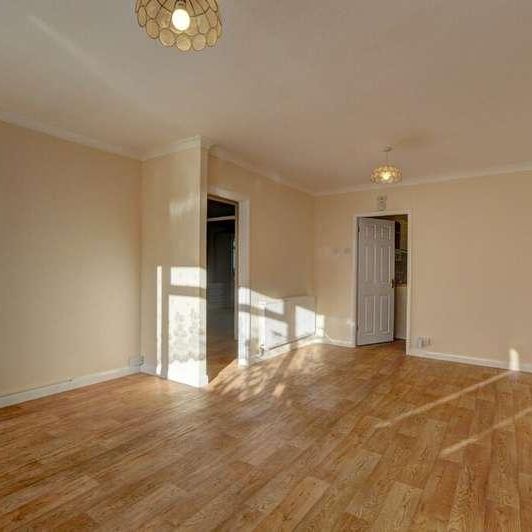 Abbots Way, Monks Risborough, HP27 - Photo 1