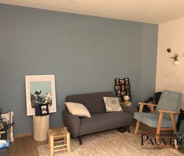 Bel Appartement T2 Meublé et Rénové avec Goût - Photo 3