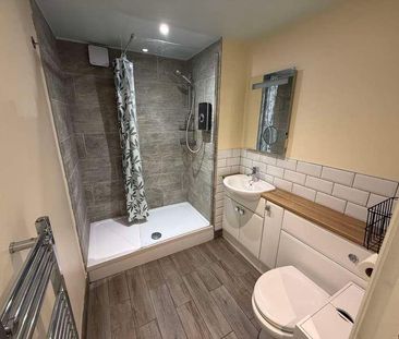 Kisar Court, Salisbury Street, SO15 - Photo 2