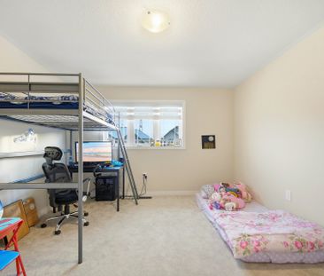 For Lease - 180 CITTADELLA Boulevard, Hamilton, Ontario - Photo 6