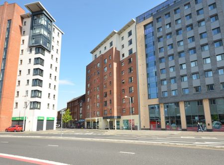 Apartment 610 College Court Central, 56 King Street, Belfast, BT1 6BZ - Photo 5