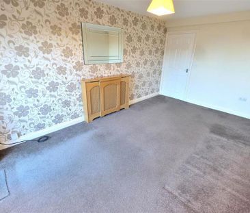 2 bedroom semi-detached house to rent - Photo 3