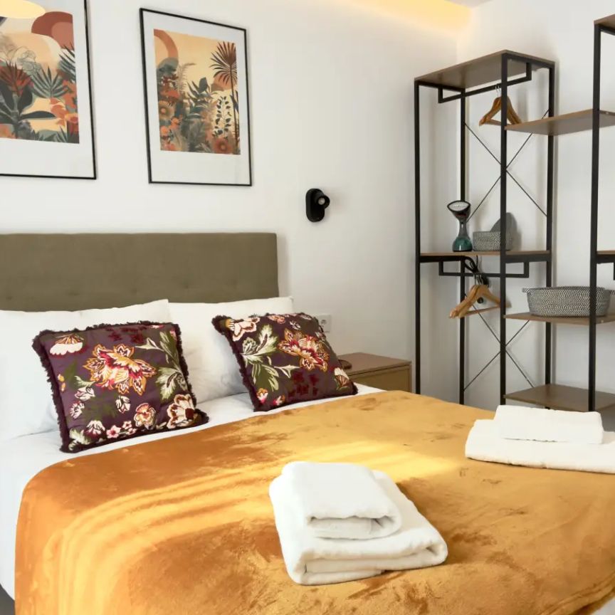 1-bedroom apartment for rent in El Molinillo, Malaga. - Photo 1
