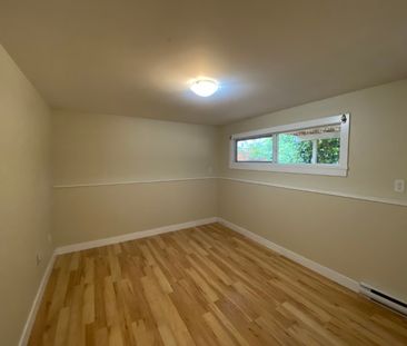 100 Eagle Crescent – Lower - Photo 2