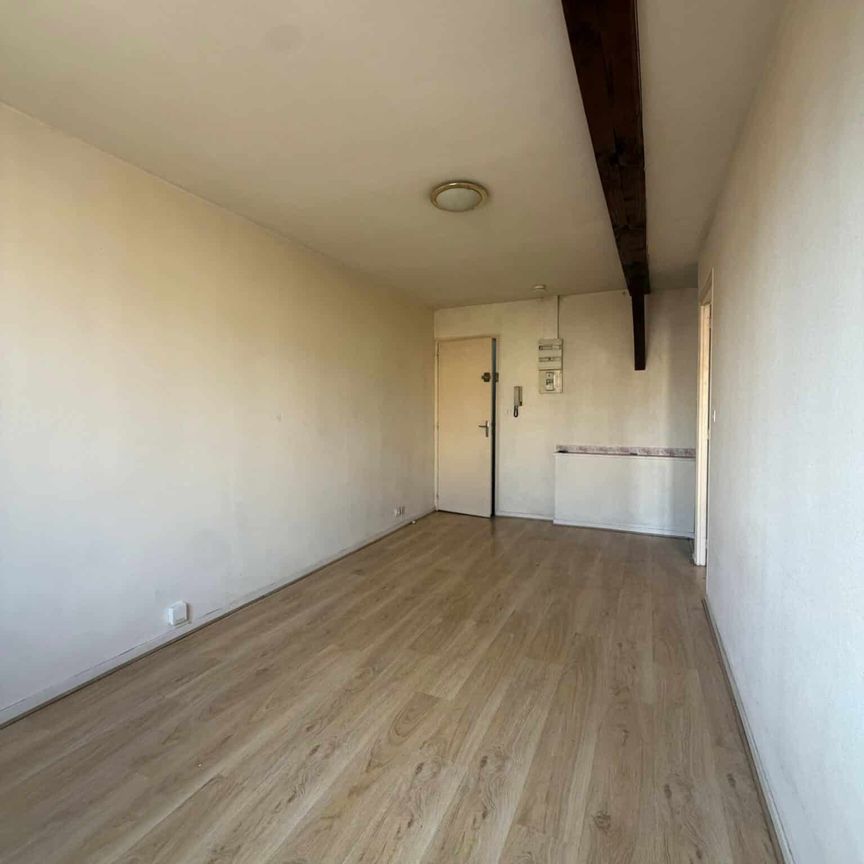 T2 de 33 m² – Place des Carmes – LOCATION – LIMOGES – BEGIP - Photo 1
