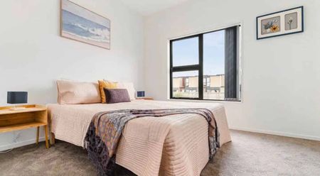 Home in Mangere - Photo 2