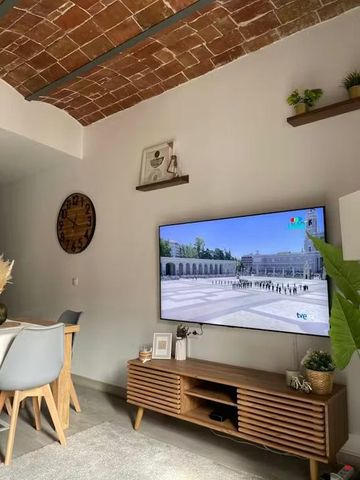 Travessera de Gràcia, Barcelona, Catalonia 08025 - Foto 3