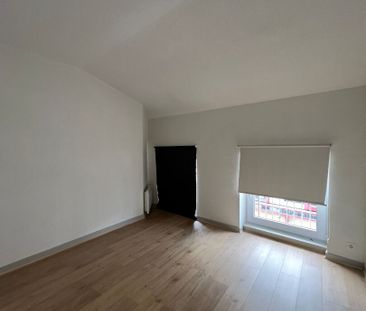 Location Appartement 4 pièces 117m² - Photo 3