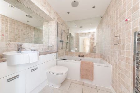 3 bedroom apartment to rent - Photo 3