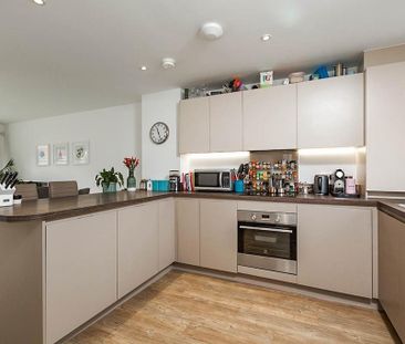 2 bedroom semi-detached house to rent - Photo 5