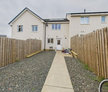 2 bedroom semi-detached house to rent - Photo 5